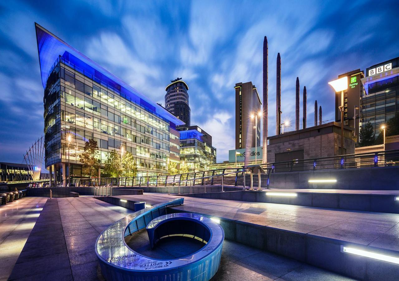 Hallsphere - Stunning Apartment Salford Quays Manchester Exterior photo