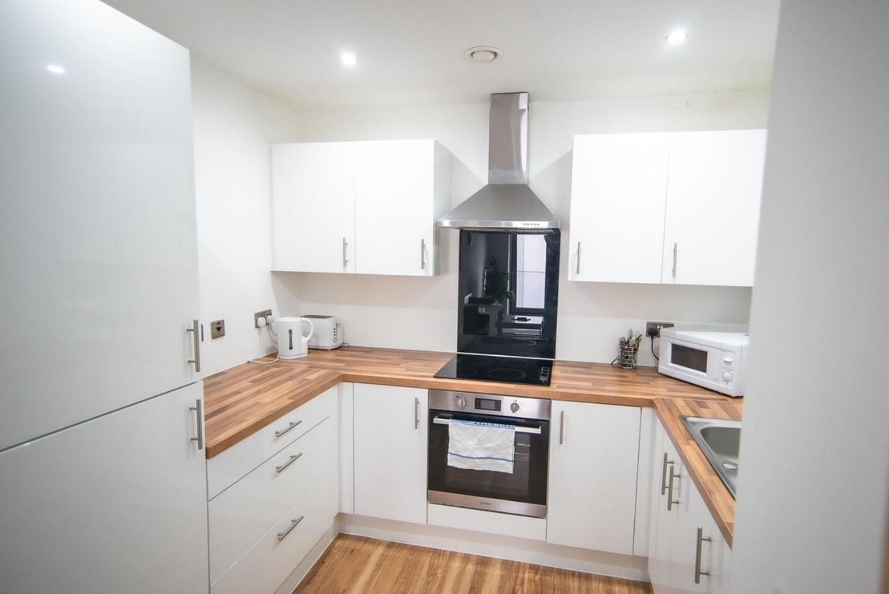 Hallsphere - Stunning Apartment Salford Quays Manchester Exterior photo